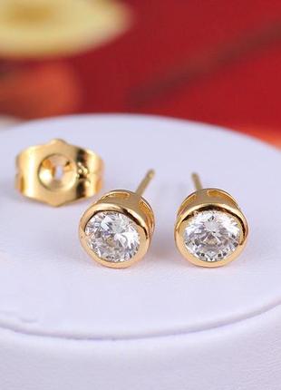 Серьги гвоздики xuping jewelry камни с ободком 5 мм золотистые