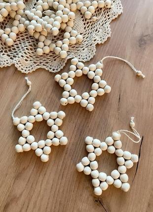 Новорічна іграшка із дерев'янних намистин  єко декор на ялинку новорічний декор