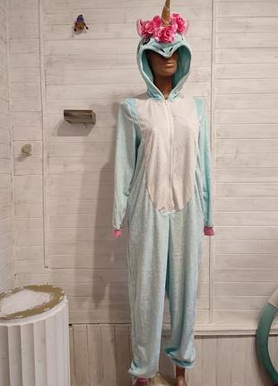 Теплая велюровая пижама, кигуруми единорожка с тортиком на голове xs-m