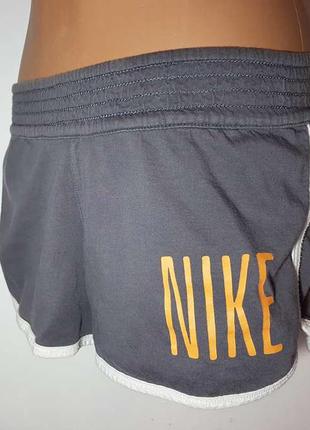 Шорти nike, в поясі 34-48 см, упоряд. відмінне!