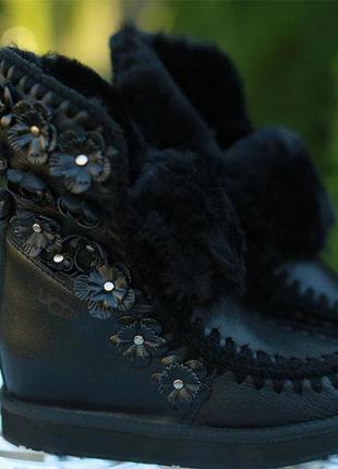 Шикарные угги  со скрытой танкеткой ugg black flower 36,37,38