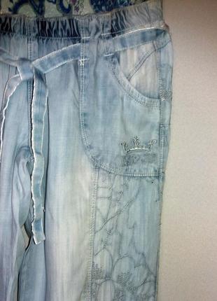Суперцена. летние джинсы, вышивка. новые, р. 25-293 фото