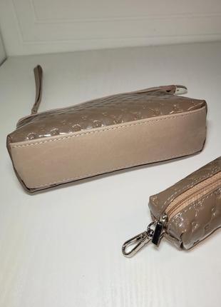 Роскошный подарочный набор из натуральной кожи-косметичка-клатч и ключница.3 фото