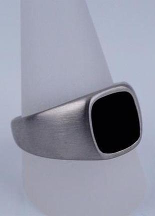 Перстень мужской с черной эмалью, арт. 032943 фото