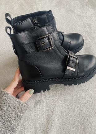 Жіночі зимові чорні шкіряні черевики, 38, нові