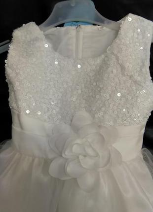 Белое платье с пайетками на рост 110-120 см4 фото