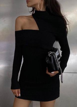 Платье женское голое плечо асимметричное черное приталенное мини2 фото