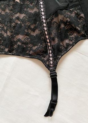 Сексуальний пояс для панчіх з мереживом pour moi, розмір м4 фото