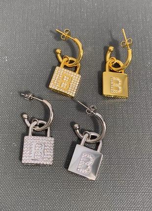 Сережки в стилі balenciaga