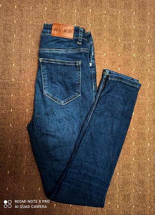 Джинсы женские, скини na-kd 44-46р.