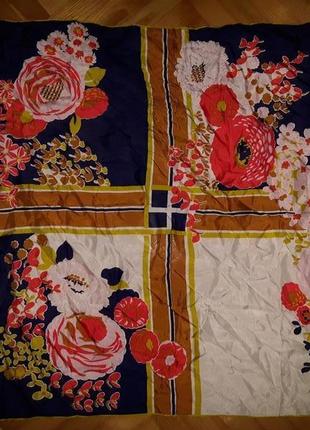 Тонкий шелковый платок в цветочный принт!1 фото