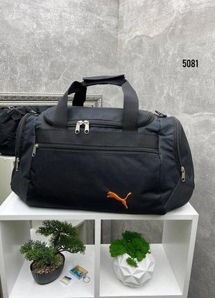 Стильна якісна чорна практична універсальна дорожньо спортивна сумка