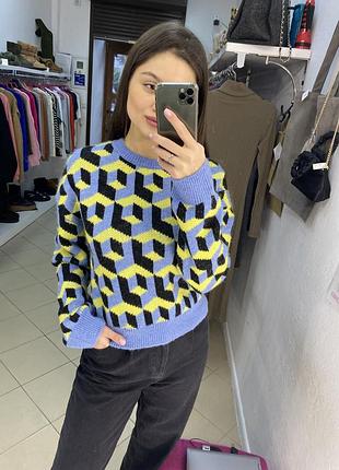 Синьо-жовтий светр