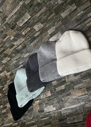 Шапка тёплая вязаная