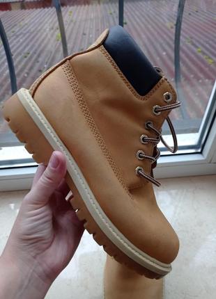 Шкіряні черевики