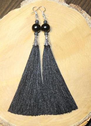 Сережки сережки кисті пензлика чорні з намистинами довгі