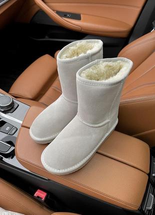 Женские угги на овчине ugg