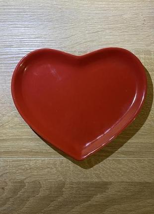 Новий набір (2 чашки та тарілка у формі серця) | в коробці7 фото