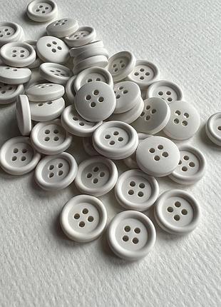 Пуговица рубашечная бортик матовая 4отв белая 11мм пластик