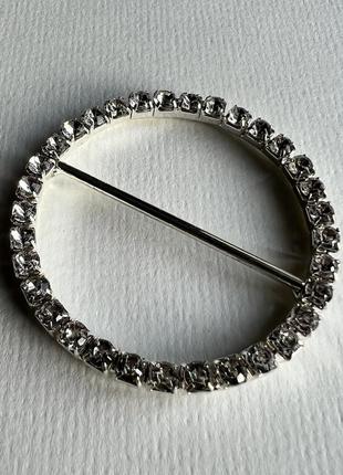 Пряжка круглая камни серебро 45мм металлическая