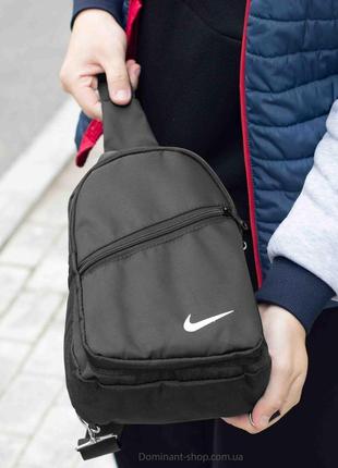 Нагрудна міська спортивна сумка слінг через плече nike gross чорна тканинна5 фото