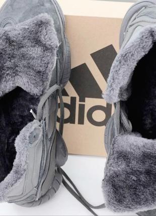 Кросівки зимові adidas, високі теплі черевики2 фото