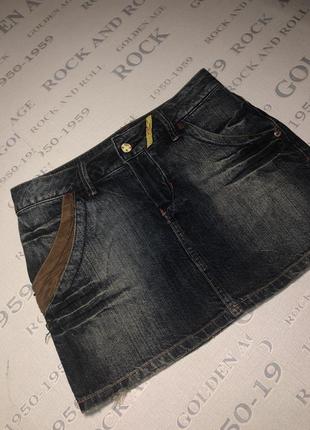 Стильная джинсовая брендовая юбка мини