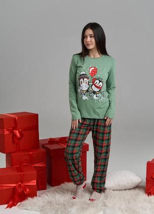 Жіночий комплект зі штанами в клітинку - новорічні пінгвіни - family look мама/донька
