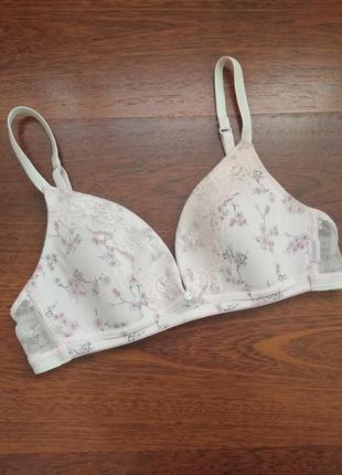 70-b нежный бюст без косточек с ажурной спинкой esprit