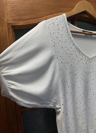 Нарядная блузка из вискозы со стразами5 фото