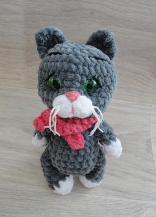 Плюшевий котик