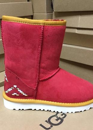 Женские сапоги ugg classic short rustic weave red