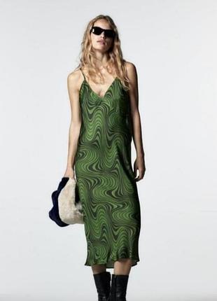 Дуже гарна сукня від zara