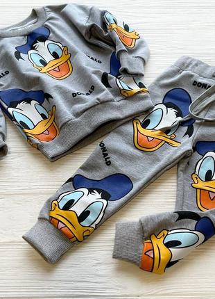 Костюм zara  двонитка принт donald сірого кольору.