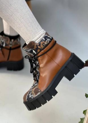 Новинка стильні зручні карамельні черевики натуральна шкіра пітон осінь зима2 фото