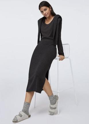 Трикотажна графітова довга спідниця з нової колекції oysho розмір s,m