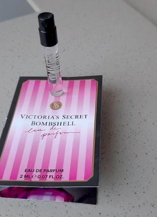 Victoria's secret bombshell✨оригинал миниатюра пробник mini vial spray 2 мл книжка8 фото