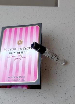 Victoria's secret bombshell✨оригинал миниатюра пробник mini vial spray 2 мл книжка10 фото