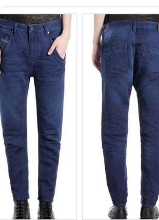 Жіночі джинси бойфренди diesel темно-синього кольору.1 фото