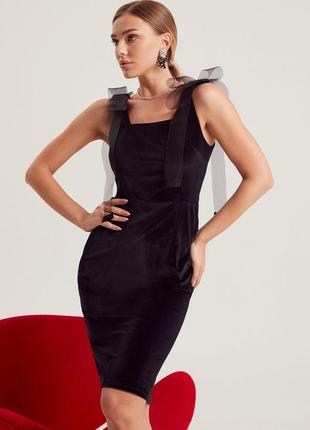 Коктейльна сукня чорна з оксамиту | 630841 фото