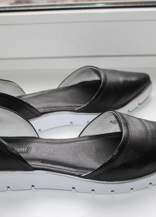 Bugatti 40 размер босожки