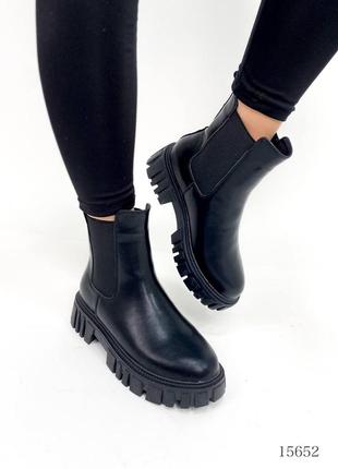 Жіночі зимові черевики челсі, чорні, натуральна шкіра5 фото