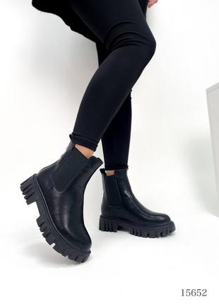 Жіночі зимові черевики челсі, чорні, натуральна шкіра4 фото