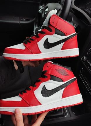 Чоловічі кросівки nike air jordan 1 retro winter high білі" з червоним (термо)🔥2 фото