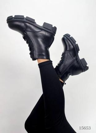 Жіночі зимові черевики зі шнурівкою, чорні, натуральна шкіра6 фото