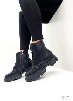 Жіночі зимові черевики зі шнурівкою, чорні, натуральна шкіра10 фото