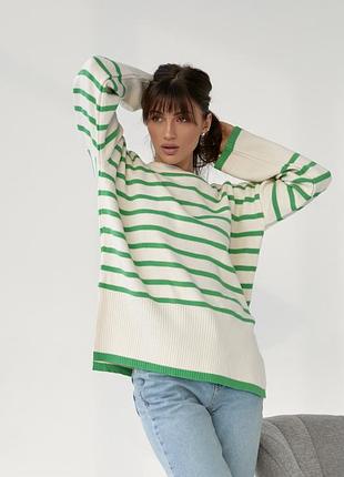 Жіноча смугаста кофта в стилі оверсайз