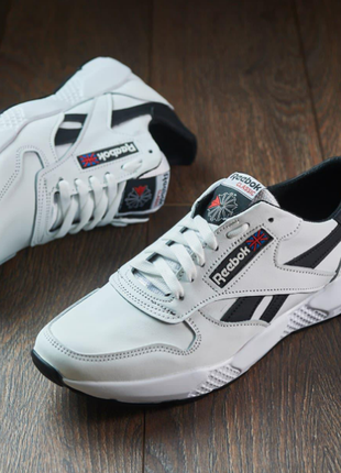 Чоловічі шкіряні кросівки reebok classic white білі