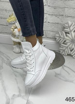 Стильні зимові жіночі кросівки з натуральної шкіри і замші5 фото