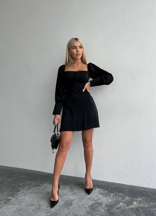 Чорна сукня міні із м'якого сатинового матеріалу2 фото
